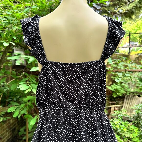 Size Large Meraki polka dot tank! ๐ - Picture 2 of 9